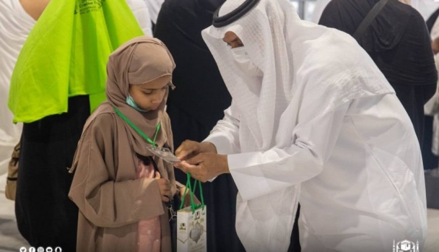 Service de symboles indicatifs activé pour recevoir les enfants visitant la Grande Mosquée