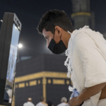 Les robots de la Grande Mosquée répondent aux questions des pèlerins en 11 langues 2